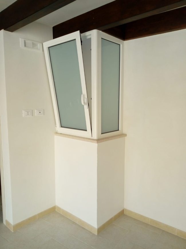 Carpenteria - Infissi - Vetrate Mobili - Coperture Frangisole - Tende Ermetiche - Tensostrutture - Vetrate Panoramiche - Monopoli - Martina Franca - Fasano - Bari